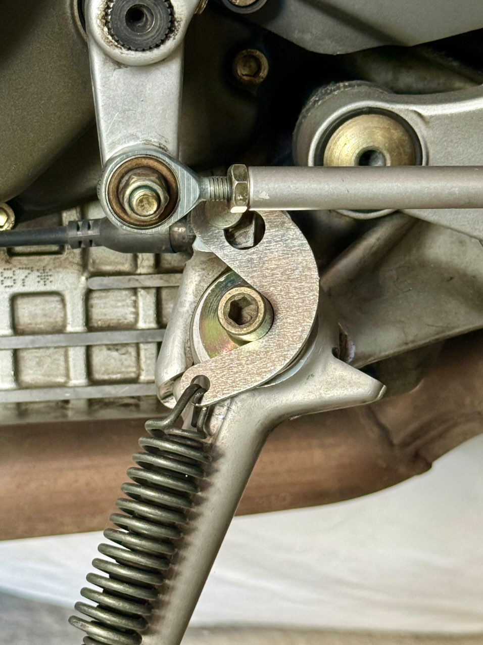 Suppression retour auto béquille